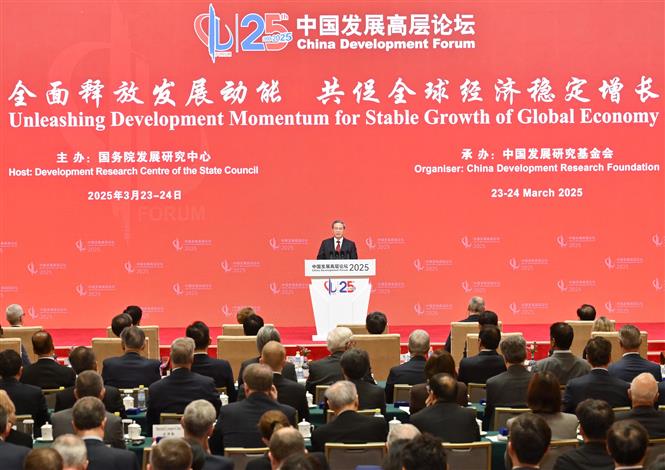 Thủ tướng Trung Quốc khẳng định sẵn sàng trước những 'cú sốc' thuế quan mới