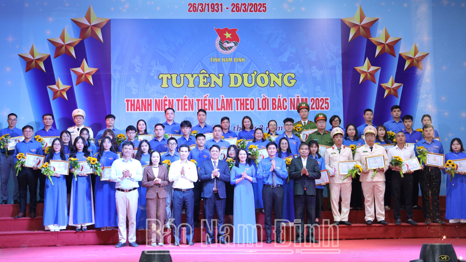 Tỉnh Đoàn tuyên dương thanh niên tiên tiến làm theo lời Bác năm 2025