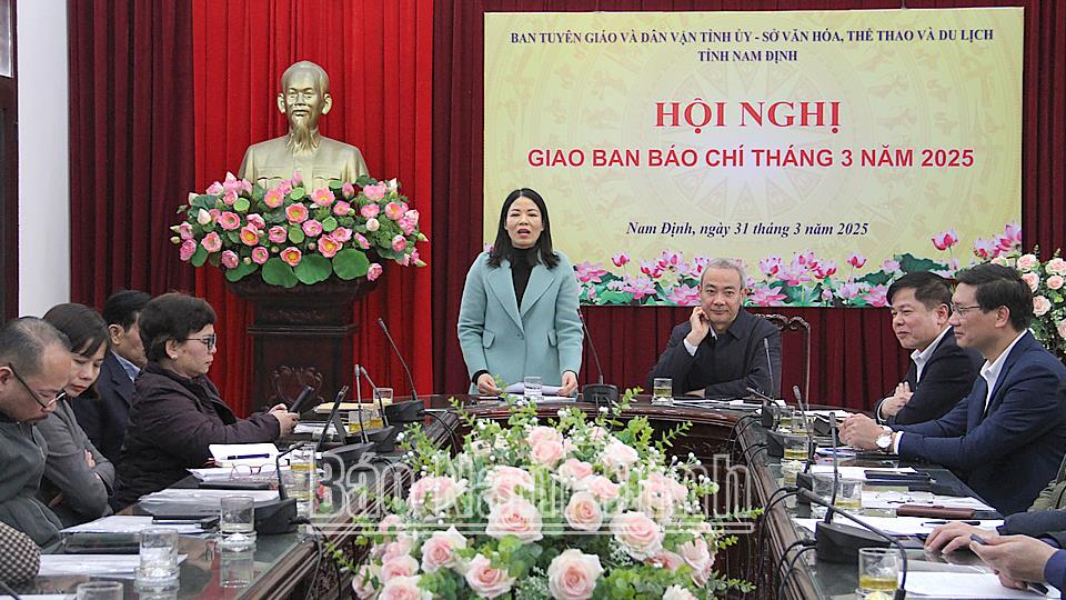 Giao ban báo chí tháng 3