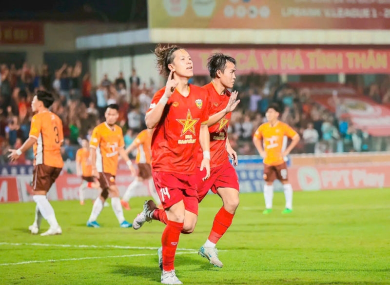 Chờ làn gió mới từ cầu thủ Việt kiều