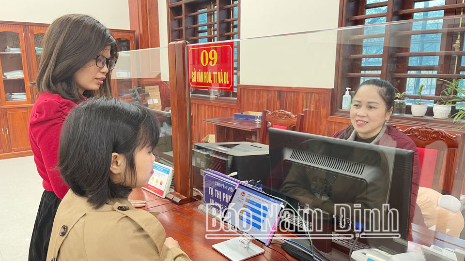 Thành lập Trung tâm Phục vụ hành chính công, Kiểm soát thủ tục hành chính và Xúc tiến đầu tư tỉnh Nam Định