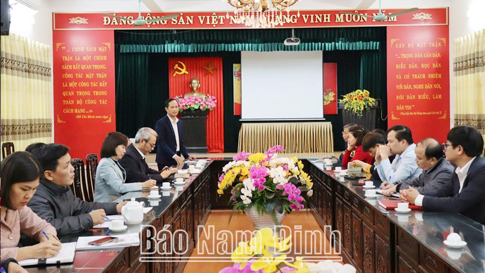 Thống nhất chuyển tiền vào Quỹ "Vì người nghèo" tỉnh để hỗ trợ xóa nhà tạm, nhà dột nát