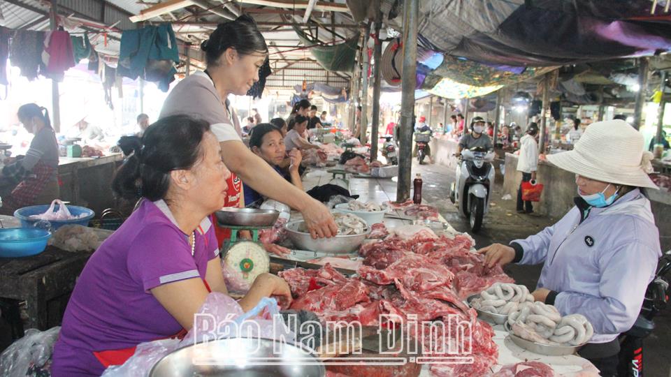 Giá thịt lợn liên tục tăng mạnh