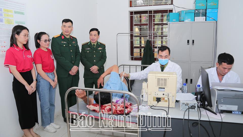 Điểm tựa cho ngư dân vươn khơi, bám biển