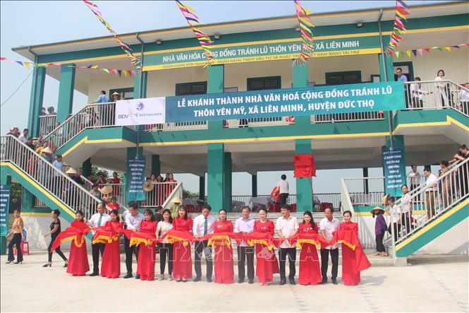 Xây dựng nhà văn hóa cộng đồng tránh lũ cho người dân