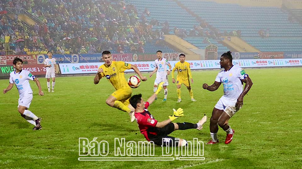 CLB Thép Xanh Nam Định tiếp tục “bay cao” trên Bảng xếp hạng V-League sau chiến thắng trước CLB Sông Lam Nghệ An