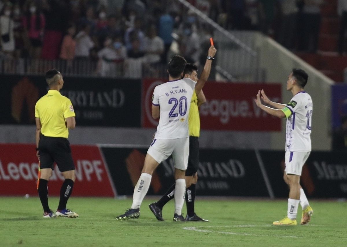 Lý do Hà Nội FC tin tưởng sẽ khiếu nại thành công giảm án cho Văn Quyết