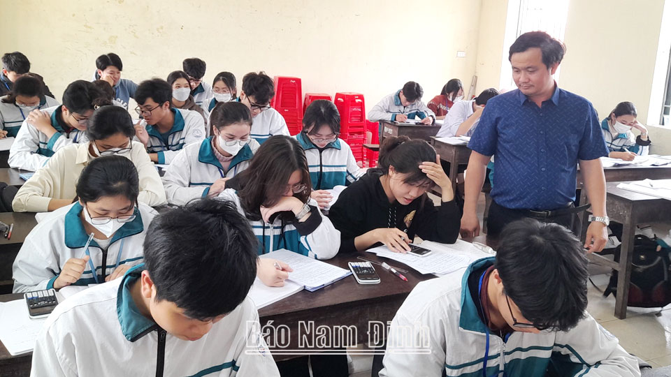 Tập trung các giải pháp nâng cao chất lượng kỳ thi tốt nghiệp THPT 2023