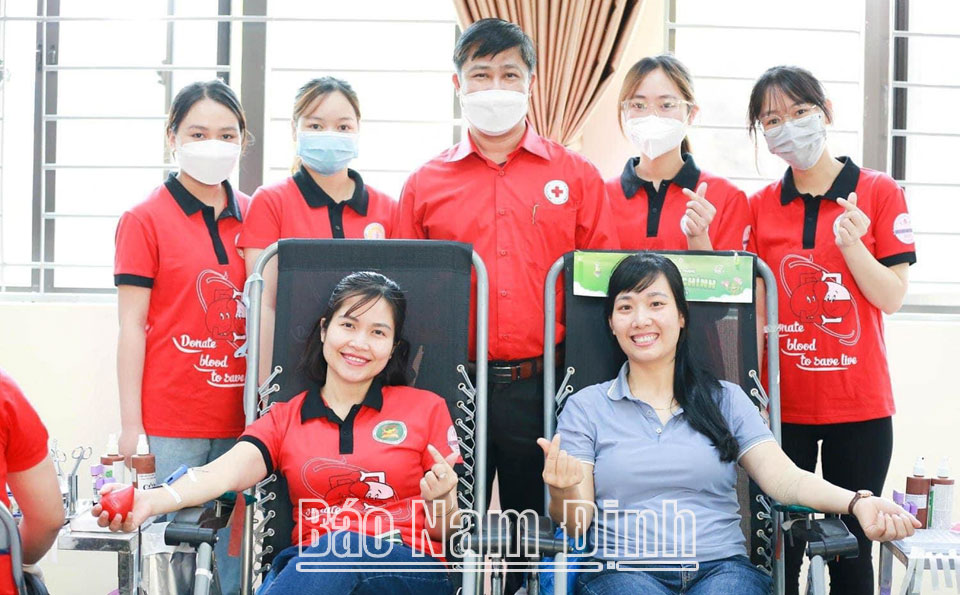 Nhân lên những nghĩa cử cao đẹp