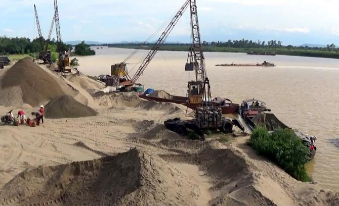 Tiếp tục tăng cường công tác quản lý hoạt động khoáng sản cát
