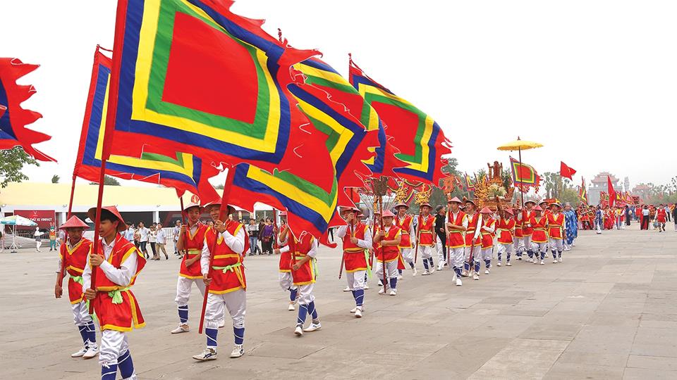 Tự hào nguồn cội