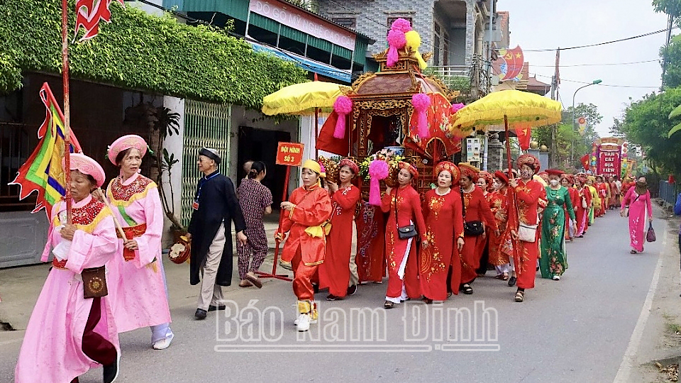 Trẩy hội Phủ Dầy năm 2024