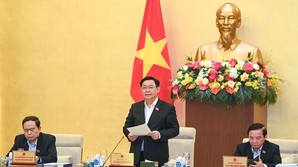 Thể chế hóa các quan điểm, chủ trương của Đảng ta về chiến lược bảo vệ Tổ quốc