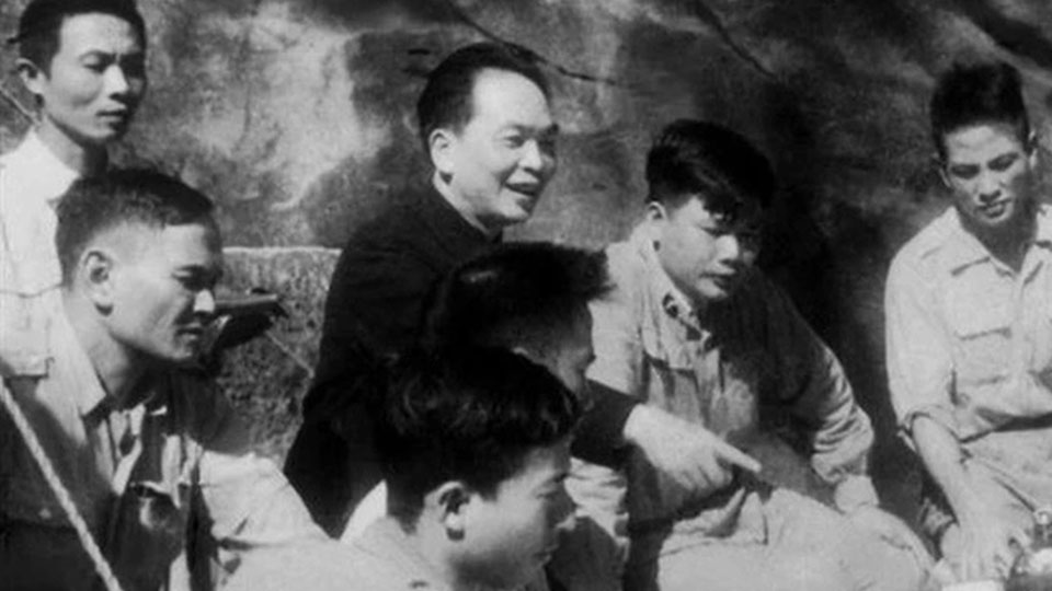 Điện Biên Phủ, ngày 6-4-1954, Bộ Chỉ huy Chiến dịch tổ chức hội nghị sơ kết đợt 2