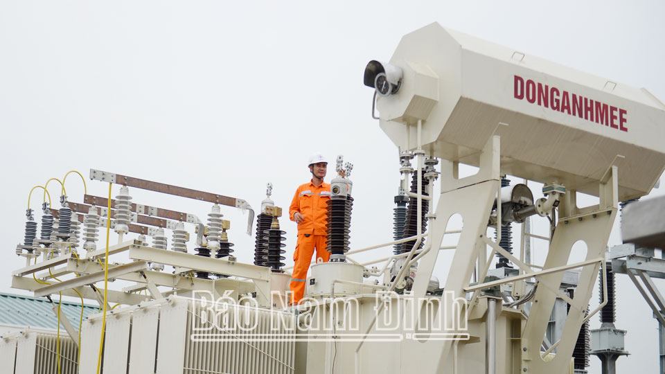 Đáp ứng nhu cầu sử dụng điện cho các dự án, công trình trọng điểm của tỉnh