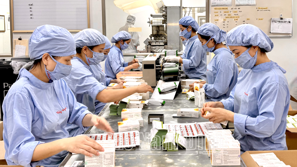 Cả hệ thống chính trị vào cuộc, quyết liệt triển khai kịch bản tăng trưởng năm 2025