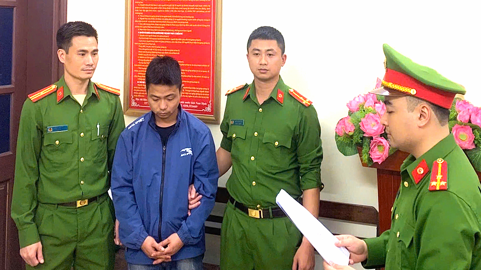 Tạm giữ đối tượng đốt pháo tự chế, gây mất an ninh trật tự tại Cồn Xanh