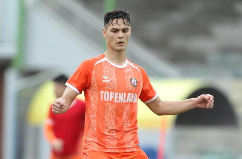 Cầu thủ Việt kiềuvà đường lên tuyển