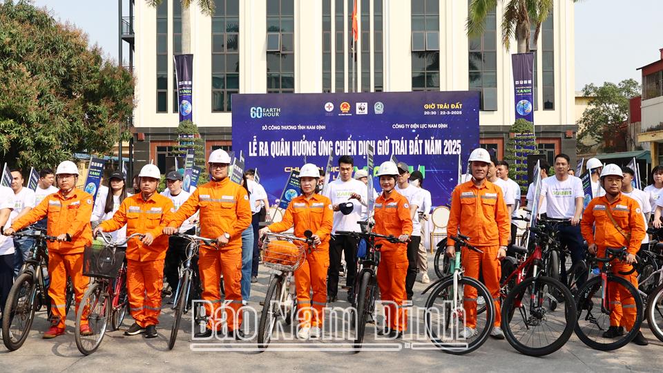 Lan toả thói quen tiết kiệm điện trong cộng đồng