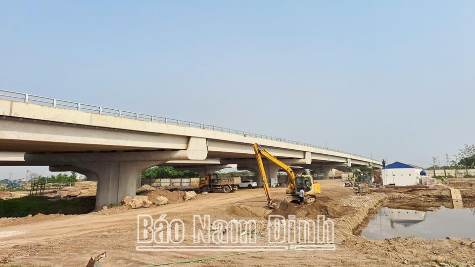 Ngành Xây dựng nỗ lực kiểm soátthủ tục hành chính theo hướng hiệu lực, hiệu quả