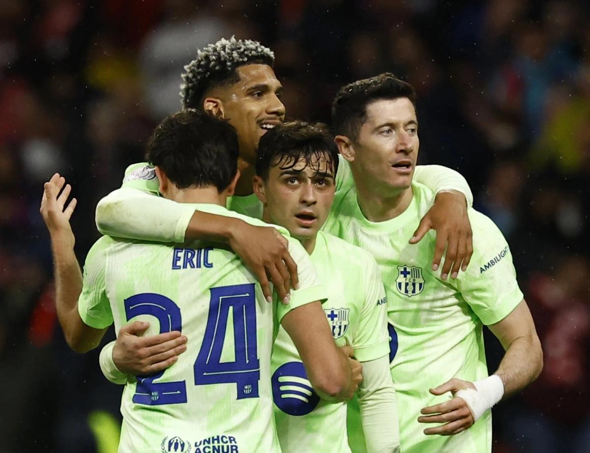 Đánh bại Atletico, Barca tranh cúp với Real Madrid ở trận Siêu kinh điển