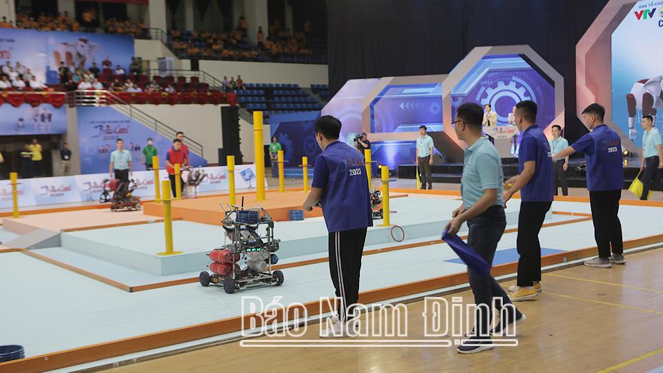 Khai mạc Vòng chung kết Cuộc thi Sáng tạo Robot Việt Nam năm 2023 tại Nam Định