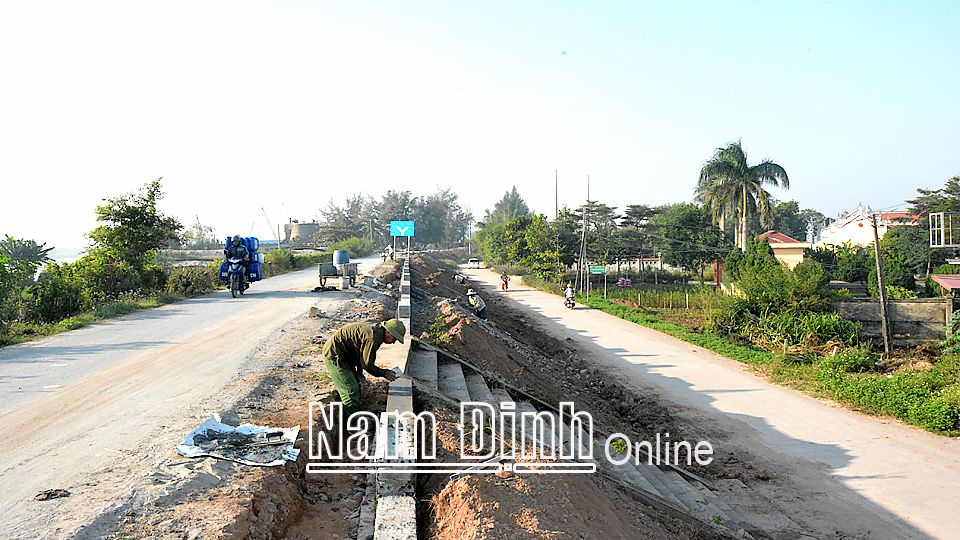 Tăng cường xử lý vi phạm pháp luật về đê điều