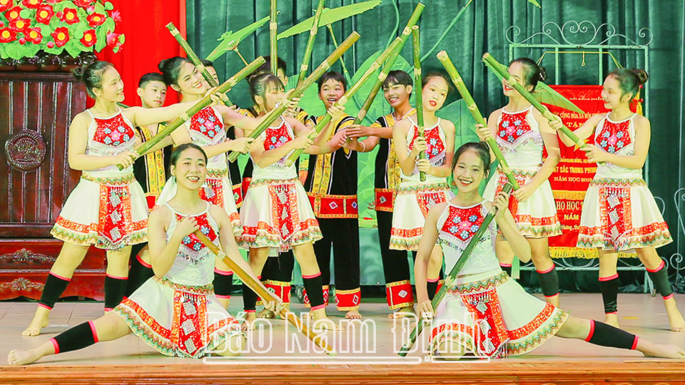 Tiếp tục đẩy mạnh xây dựng môi trường văn hóa cơ sở