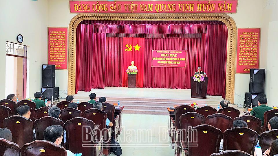 Khai mạc lớp bồi dưỡng kiến thức quốc phòng - an ninh cho cán bộ đối tượng 3