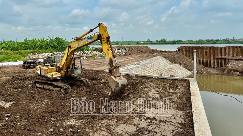 Bảo đảm tiến độ thi công, chất lượng các công trình phòng, chống bão lũ