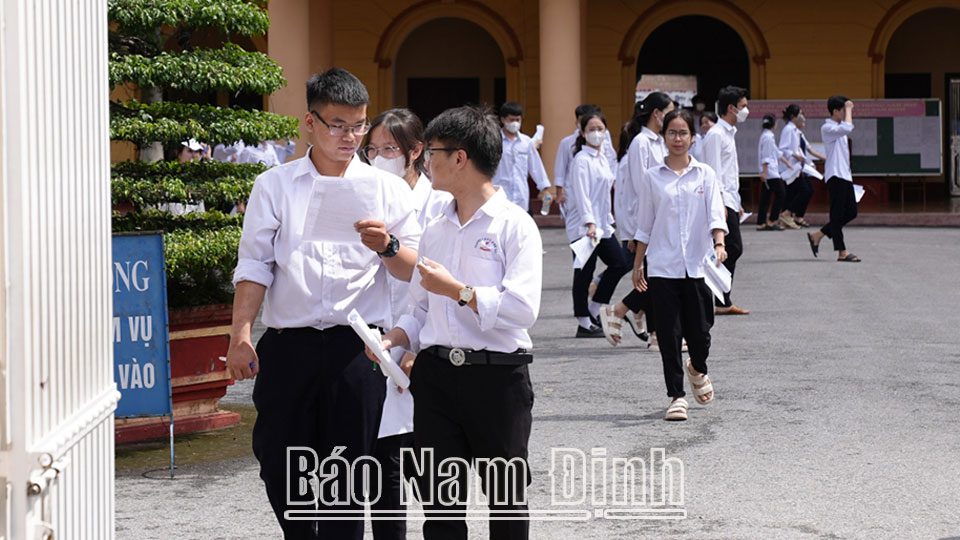 Đảm bảo trật tự an toàn giao thông trong kỳ thi tốt nghiệp THPT và tuyển sinh đại học, giáo dục nghề nghiệp năm 2024