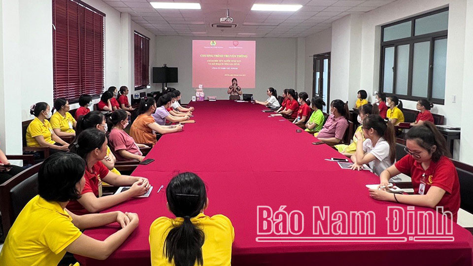 Đảm bảo an toàn, vệ sinh lao động trong hoạt động sản xuất, kinh doanh