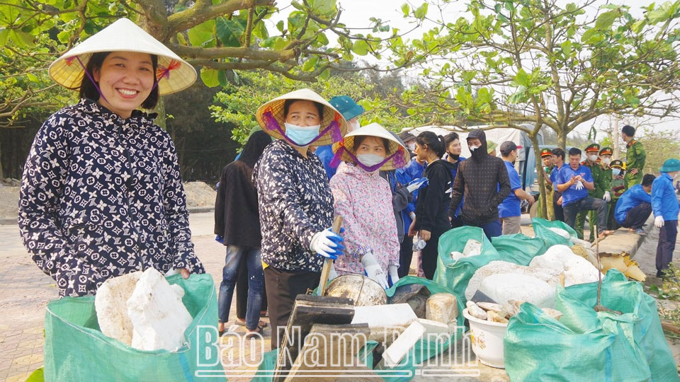 Những điển hình tiên tiến phụ nữ học và làm theo tư tưởng, đạo đức, phong cách Hồ Chí Minh
