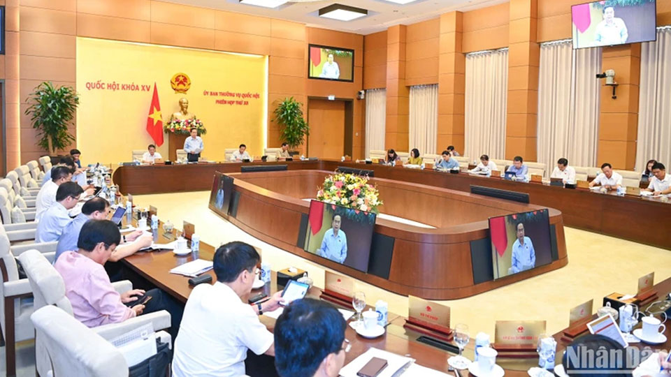 Khai mạc Phiên họp thứ 33 của Ủy ban Thường vụ Quốc hội