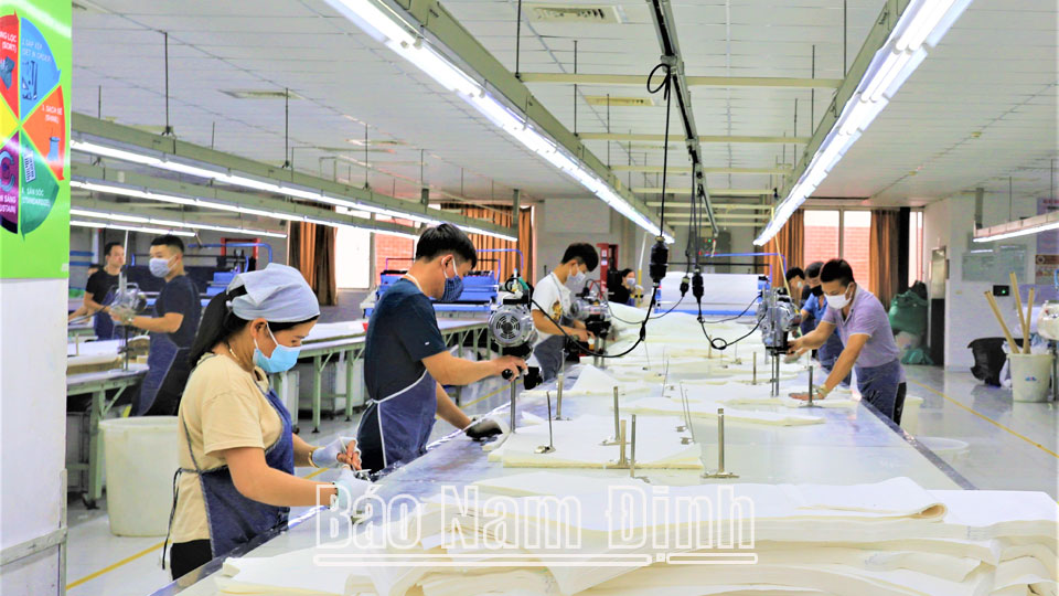 Xây dựng môi trường lao động an toàntrong doanh nghiệp