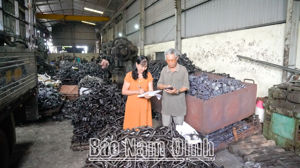 Người cao tuổi huyện Nam Trực thi đua làm kinh tế giỏi