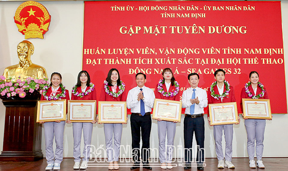 Gặp mặt, tuyên dương huấn luyện viên, vận động viên Nam Định đạt thành tích xuất sắc tại SEA Games 32