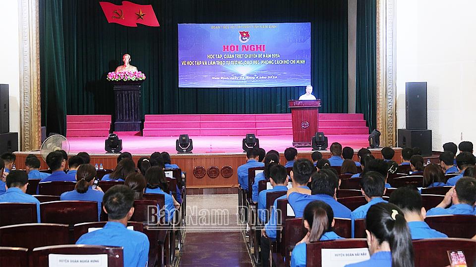 Tỉnh Đoàn học tập, quán triệt chuyên đề về học tập và làm theo tư tưởng, đạo đức, phong cách Hồ Chí Minh năm 2024