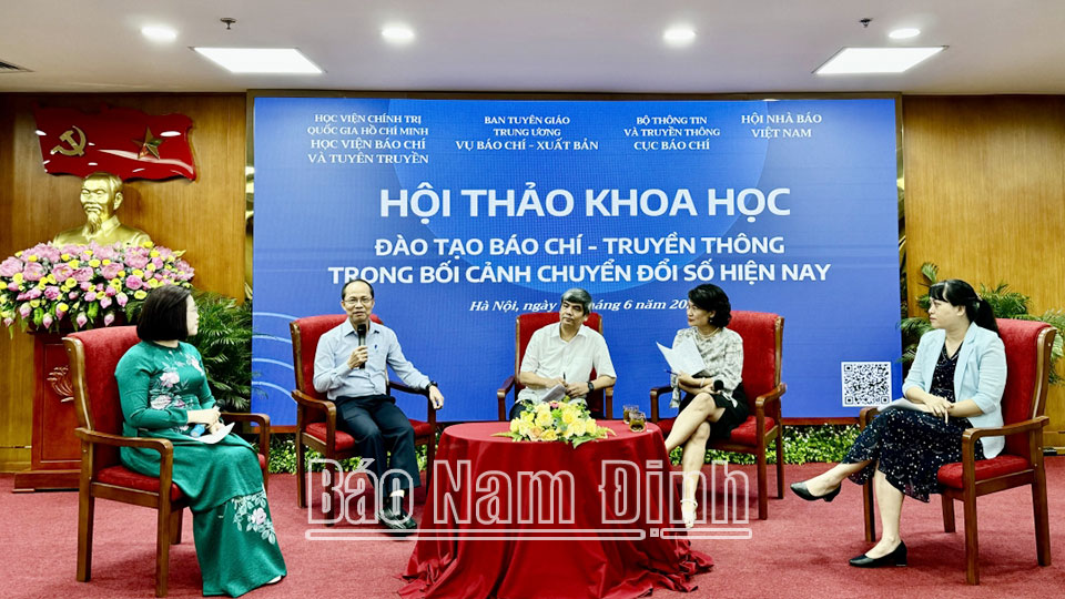 Hội thảo khoa học Quốc gia "Đào tạo báo chí - truyền thông trong bối cảnh chuyến đổi số hiện nay"