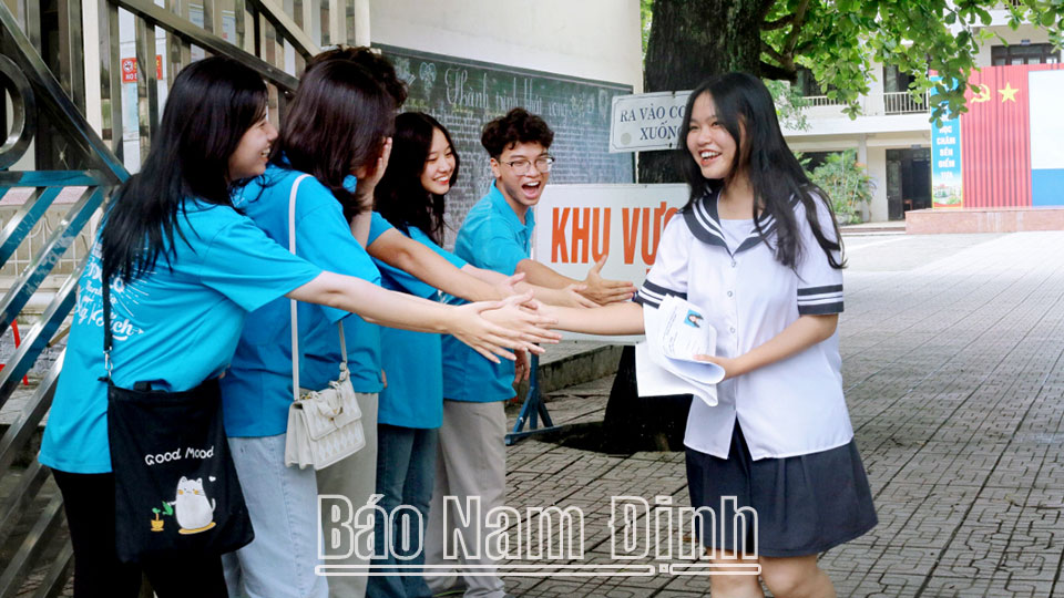 Nam Định xếp thứ 3 toàn quốc về kết quả Kỳ thi tốt nghiệp THPT 2023