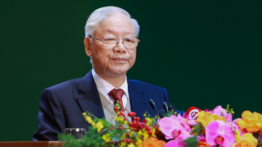 XÃ LUẬN: Biến tiếc thươngthành hành động cách mạng thiết thực