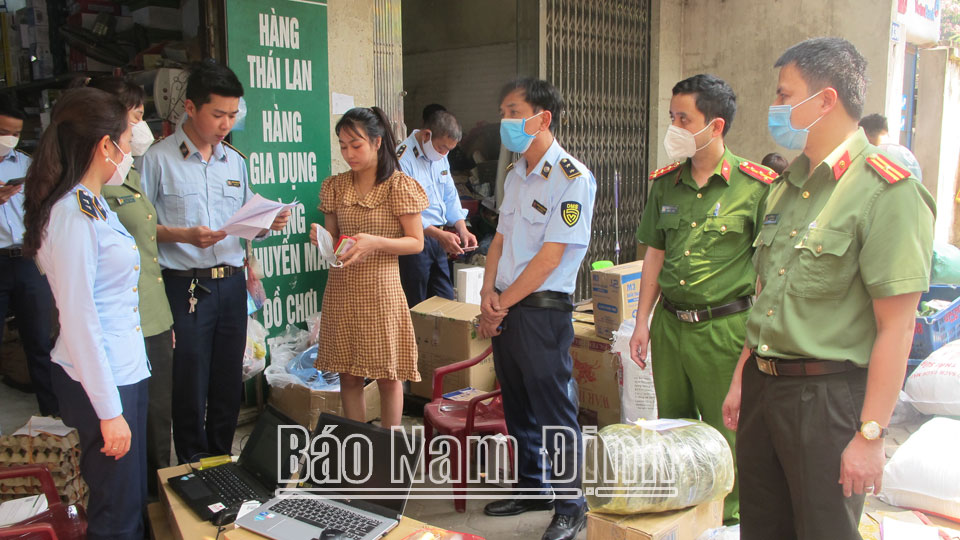 Kỷ niệm 67 năm ngày truyền thống lực lượng Quản lý thị trường (3/7/1957 - 3/7/2024): Khẳng định vai trò chủ côngtrong đấu tranh chống gian lận thương mại