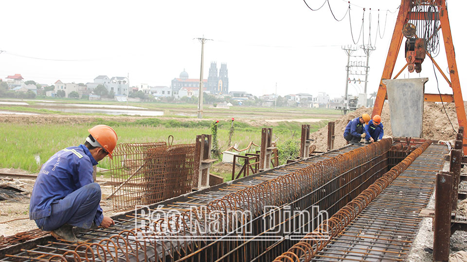 Thúc đẩy tăng trưởng kinh tế bền vữngtừ hoạt động đầu tư xây dựng