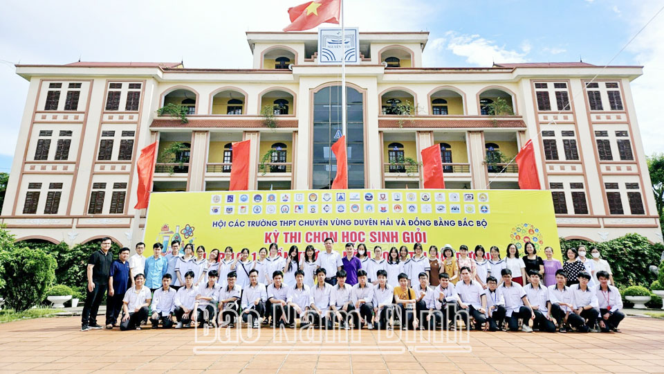 65 học sinh Trường THPT chuyên Lê Hồng Phong đoạt giải thi học sinh giỏi các trường THPT chuyên khu vực Duyên hải và đồng bằng Bắc Bộ lần thứ XV