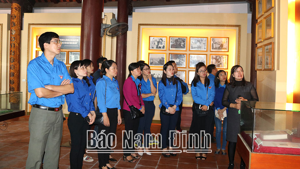 Phát huy giá trị giáo dục truyền thống lịch sử cho thế hệ trẻ qua hệ thống di tích