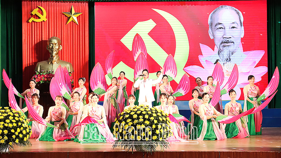 KỶ NIỆM 94 NĂM NGÀY TRUYỀN THỐNG NGÀNH TUYÊN GIÁO CỦA ĐẢNG (1/8/1930 - 1/8/2024): Ngành Tuyên giáo phát huy vai trò nòng cốttrong triển khai học tập, làm theo Bác