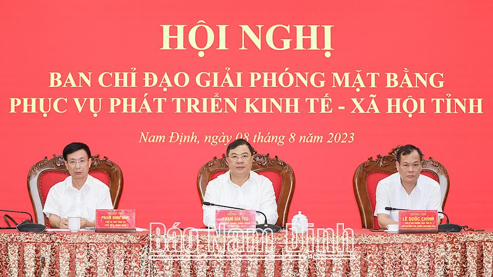 Đồng chí Bí thư Tỉnh ủy chủ trì hội nghị đánh giá công tác bố trí mặt bằng thực hiện các Dự án phát triển kinh tế - xã hội