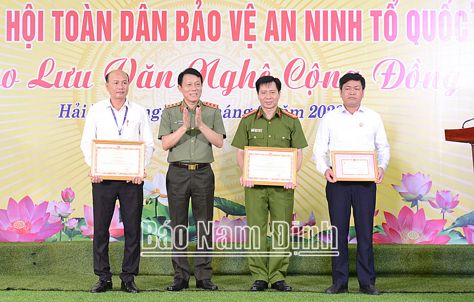 Ngày hội toàn dân bảo vệ an ninh Tổ quốc tại Giáo xứ Xuân Thủy