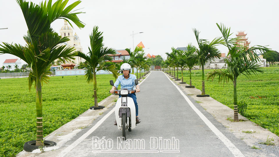 Chủ tịch UBND tỉnh tặng Bằng khen cho 7 tập thể được công nhận đạt chuẩn nông thôn mới kiểu mẫu năm 2022