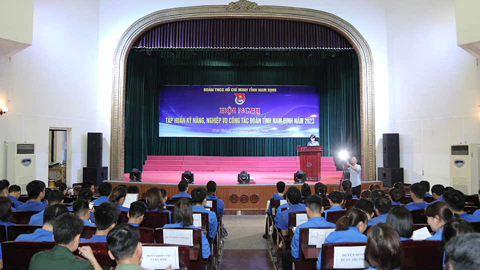 Tập huấn kỹ năng, nghiệp vụ công tác Đoàn